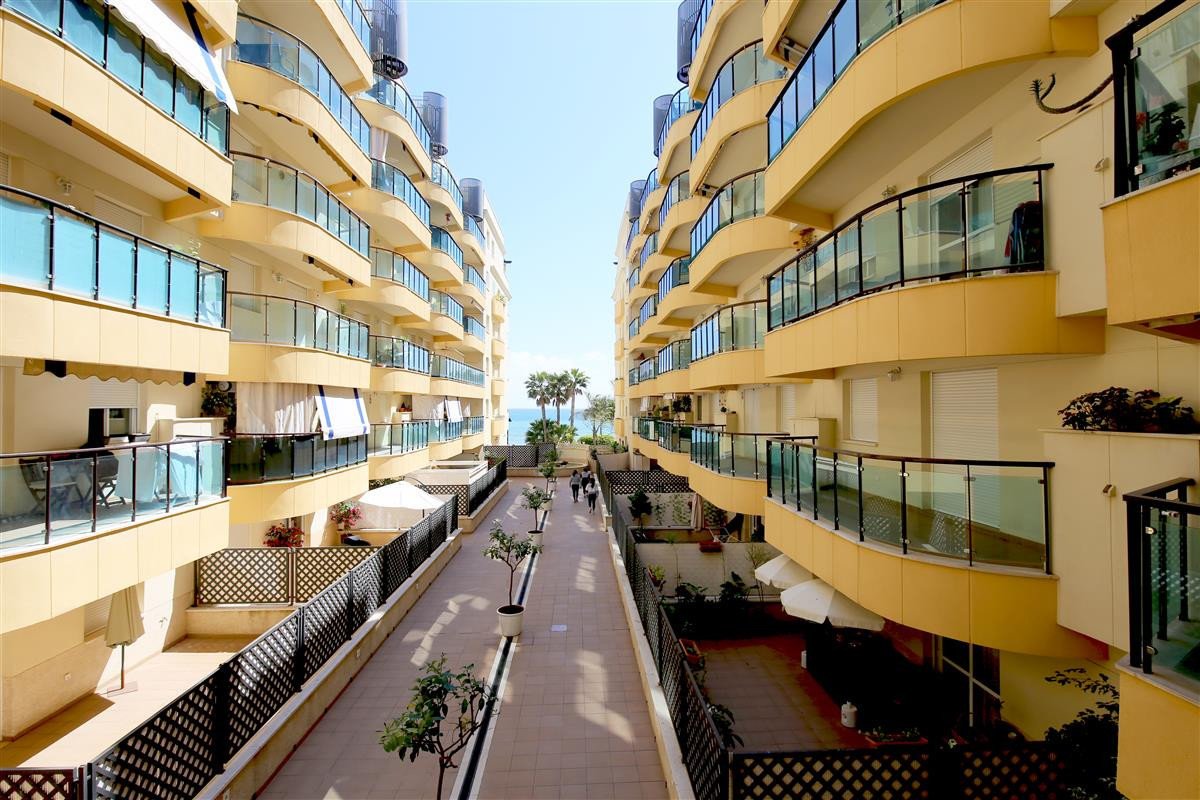 1 Bed Tussenverdieping Appartement in Estepona in Estepona, Appartement