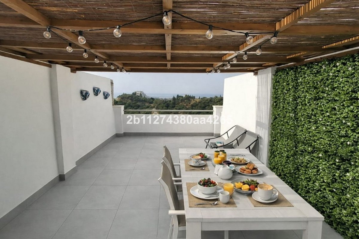 1 Bed Duplex in Estepona في Estepona, 