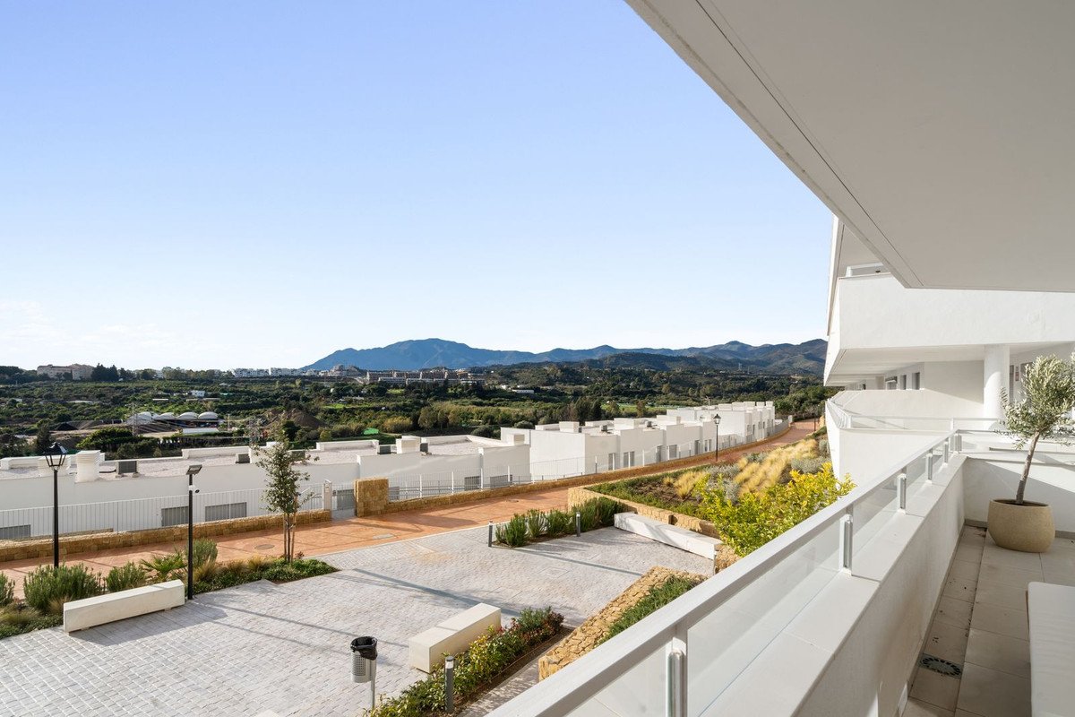 2 Bed Begane Grond Appartement in Estepona in Estepona, Appartement