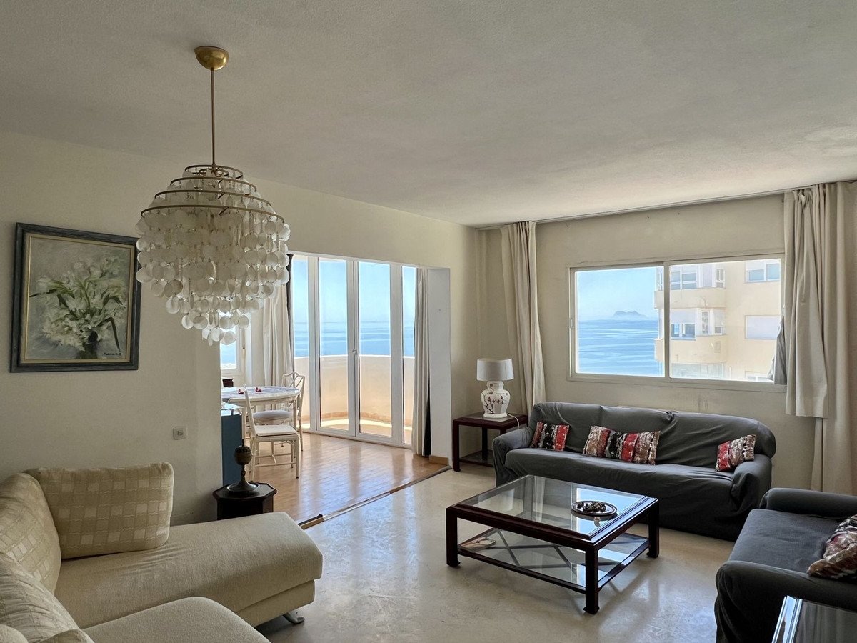 2 Bed Mellanvåningslägenhet in Estepona i Estepona, Lägenhet