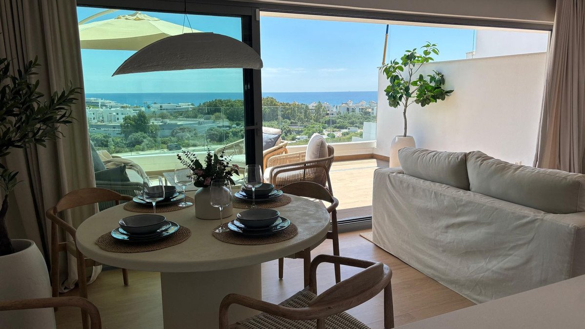2 Bed Apartamento en planta intermedia in Estepona en Estepona, Apartamento