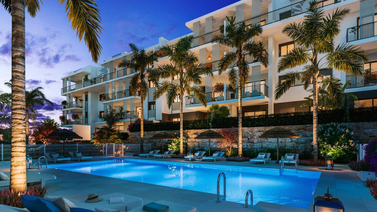 2 Bed Bottenvåningslägenhet in Estepona i Estepona, 