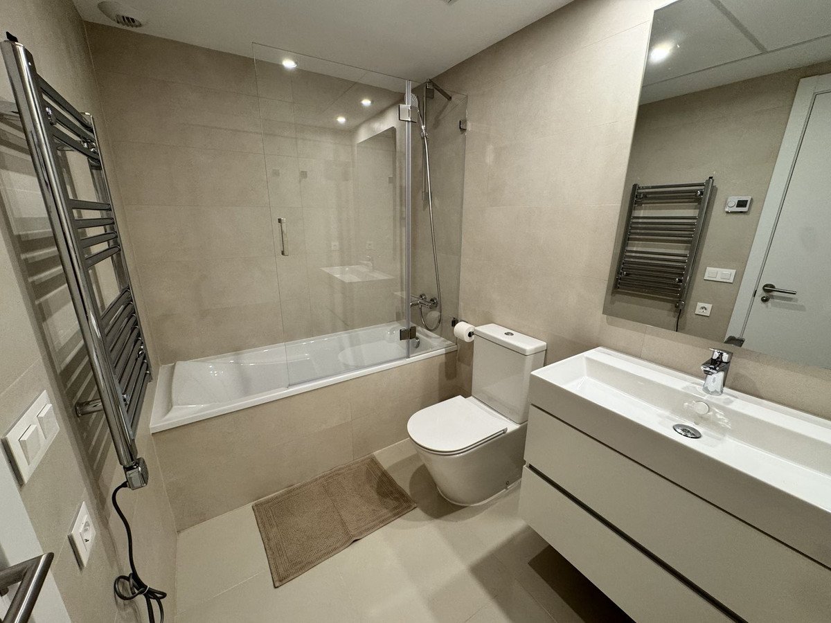 2 Bed Begane Grond Appartement in Estepona in Estepona, Appartement