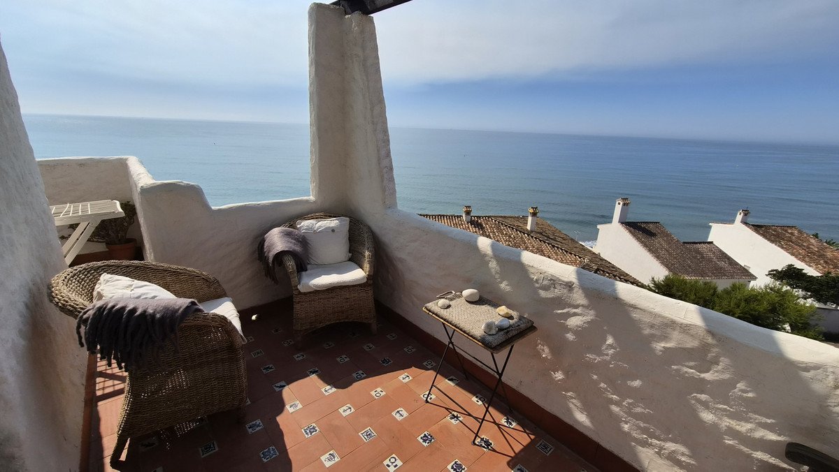2 Bed Tussenverdieping Appartement in Estepona in Estepona, Appartement