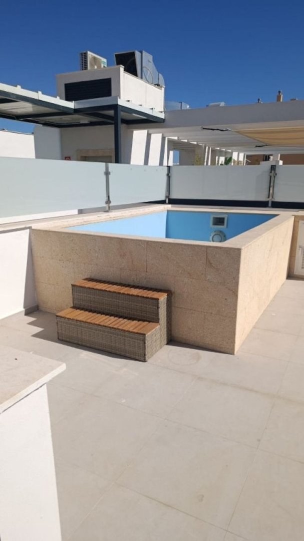 2 Bed Pohjakerroksen huoneisto in Estepona