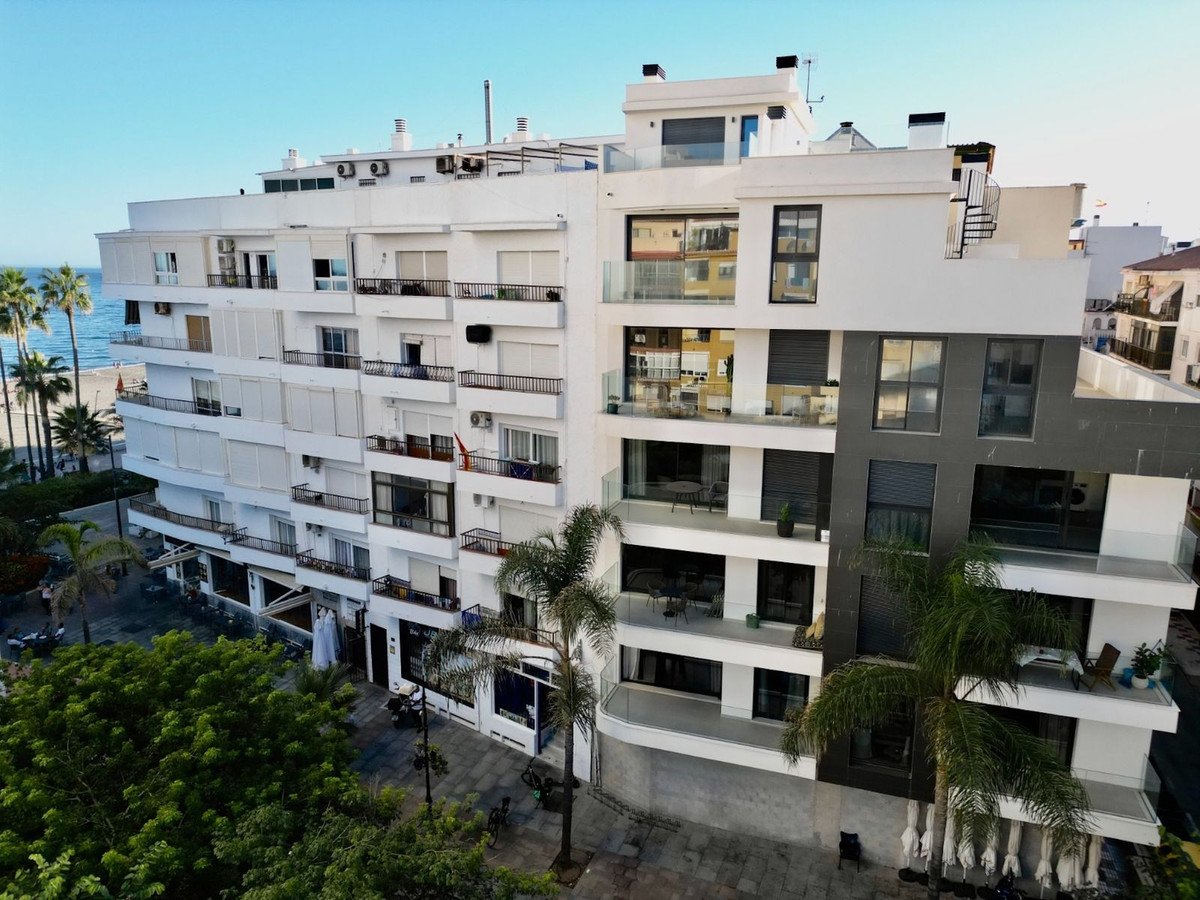 2 Bed Mellemste etage lejlighed in Estepona