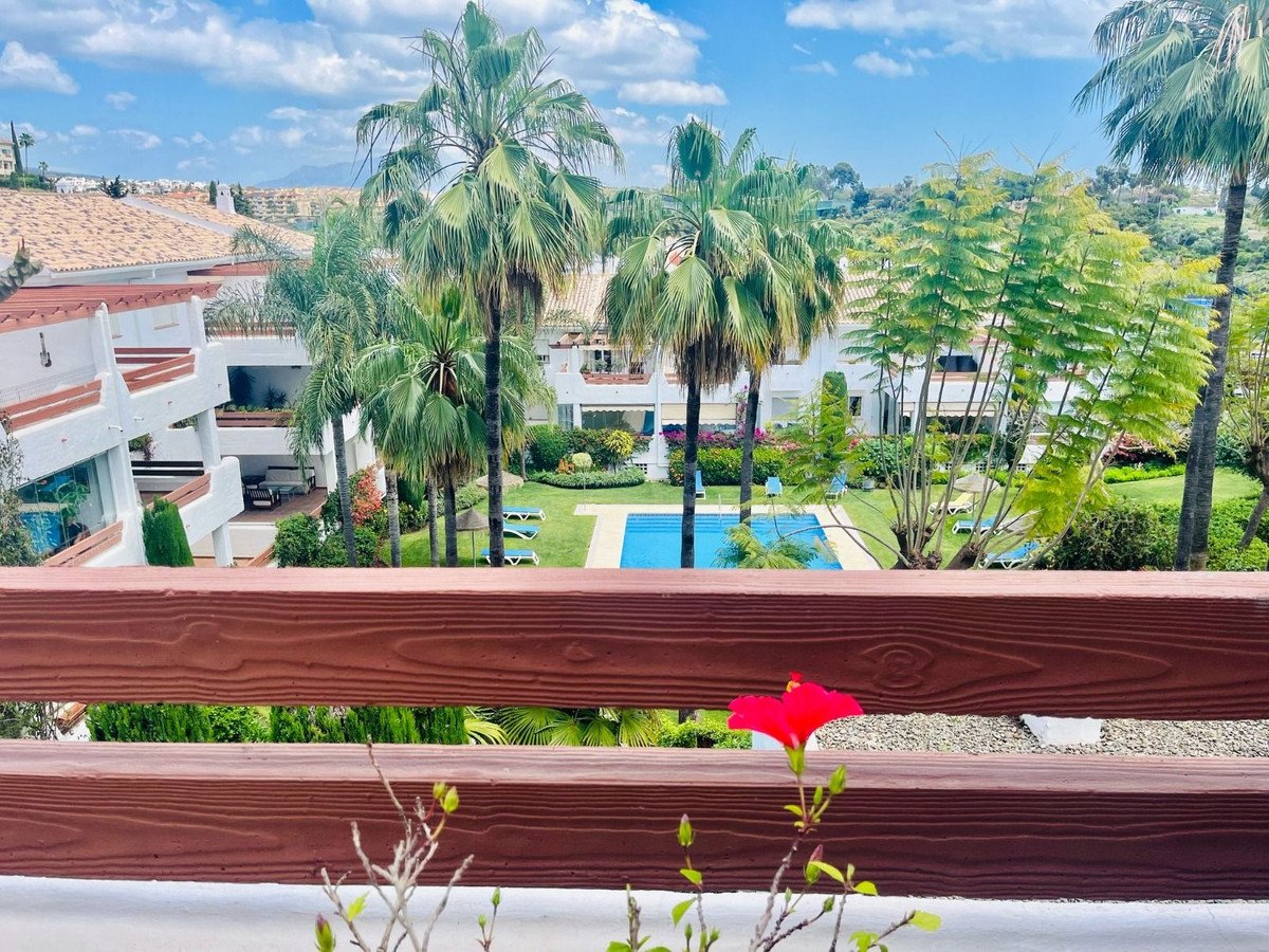 2 Bed Middle Floor Apartment in Estepona in Estepona, Apartment