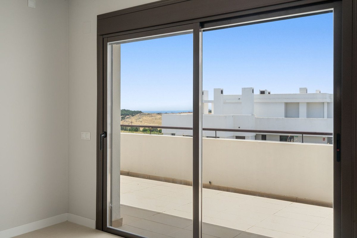 2 Bed Tussenverdieping Appartement in Estepona in Estepona, Appartement