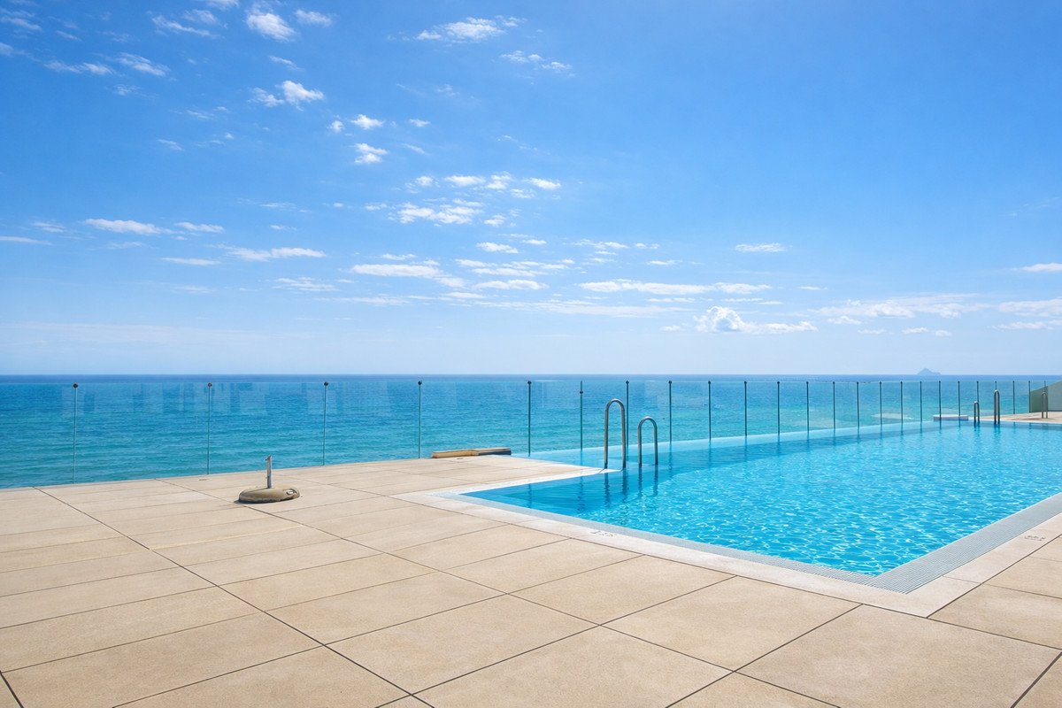 2 Bed Mellanvåningslägenhet in Estepona i Estepona, Lägenhet