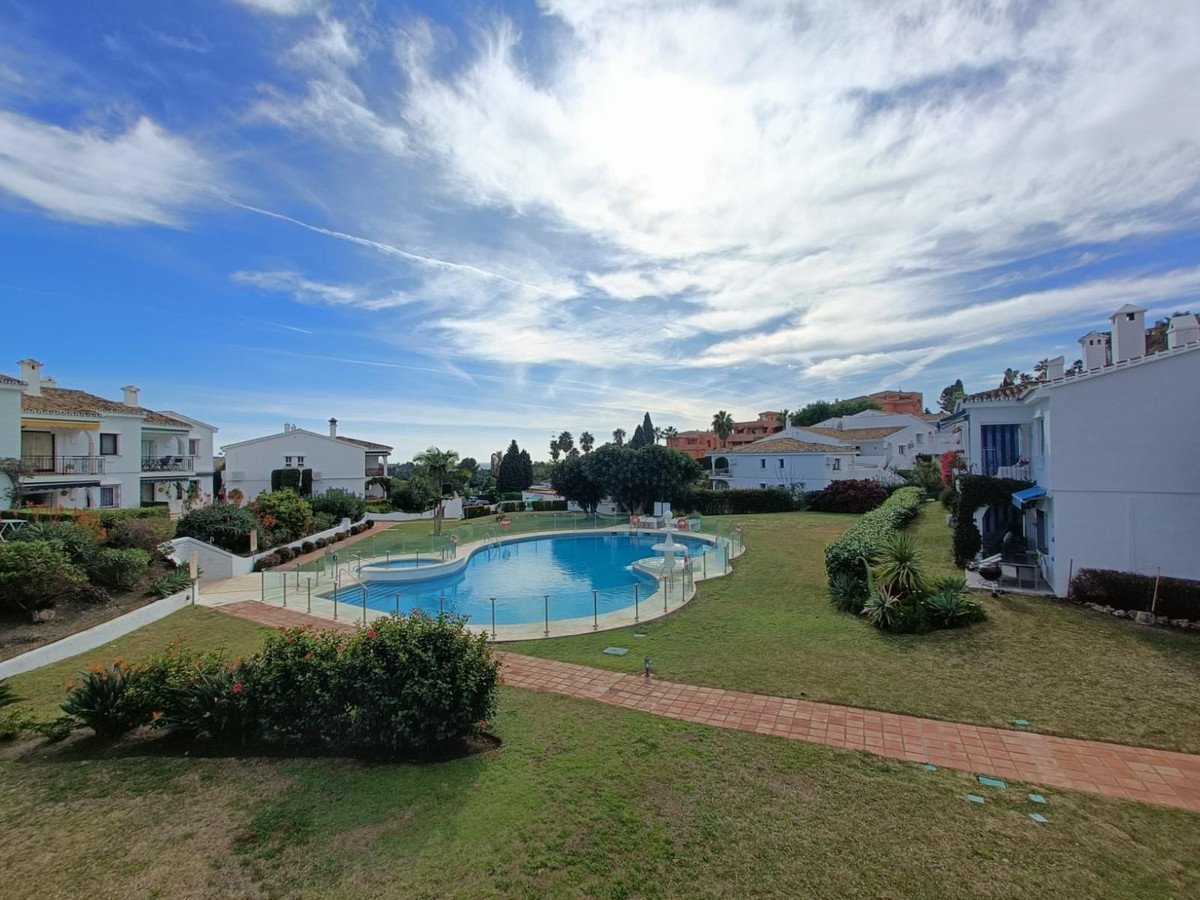 2 Bed Leilighet i toppetasje in Estepona