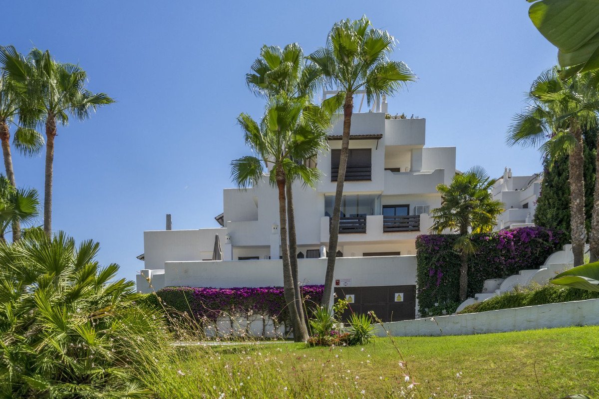 2 Bed Begane Grond Appartement in Estepona in Estepona, Appartement