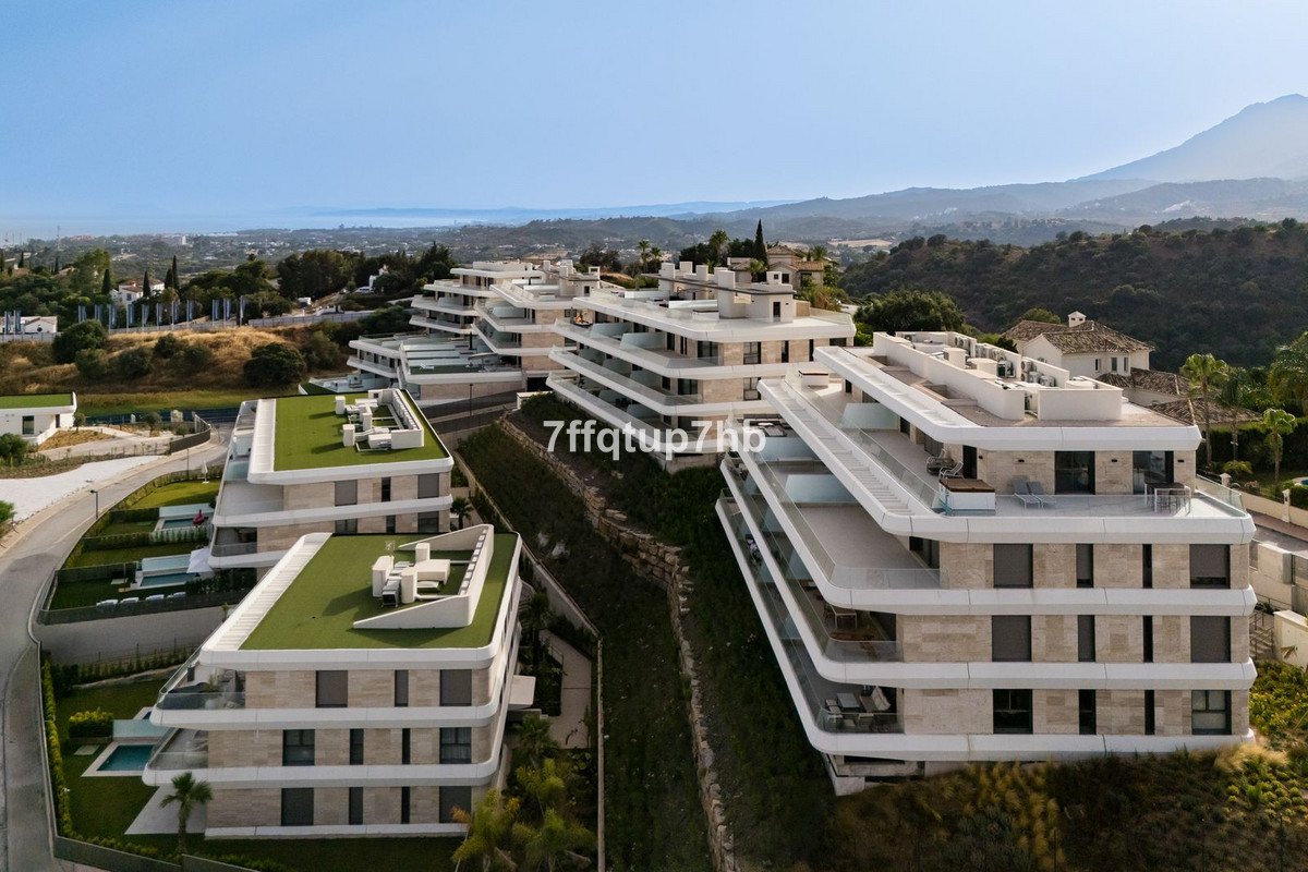 3 Bed شقة في الطابق الأرضي in Estepona في Estepona, 