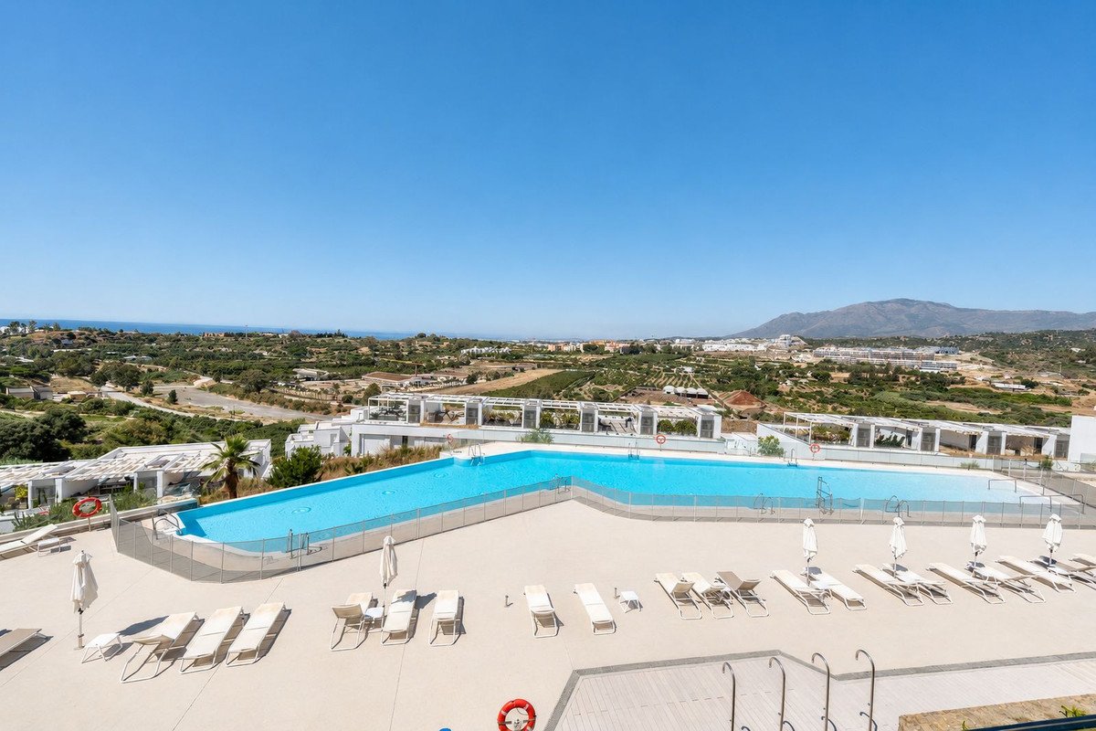 3 Bed Mellanvåningslägenhet in Estepona i Estepona, Lägenhet