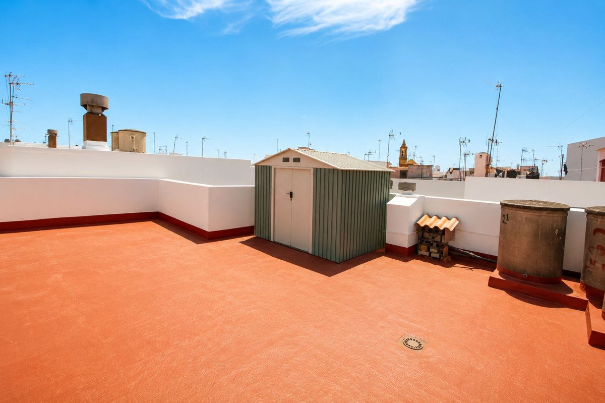 3 Bed شقة في الطابق العلوي in Estepona في Estepona, شقة