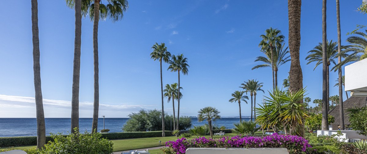 3 Bed Bottenvåningslägenhet in Estepona i Estepona, 