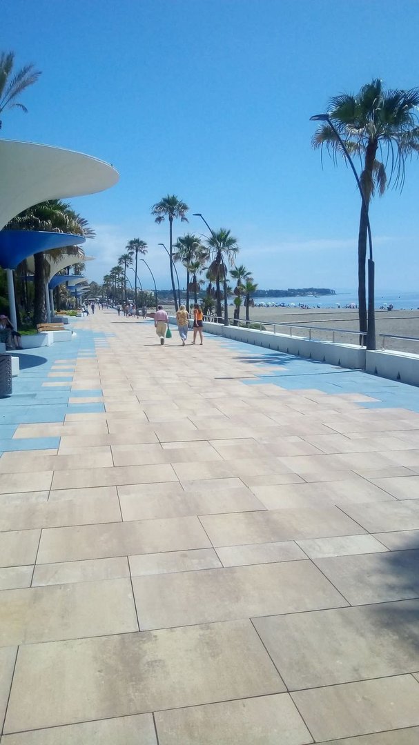 3 Bed Tussenverdieping Appartement in Estepona in Estepona, Appartement