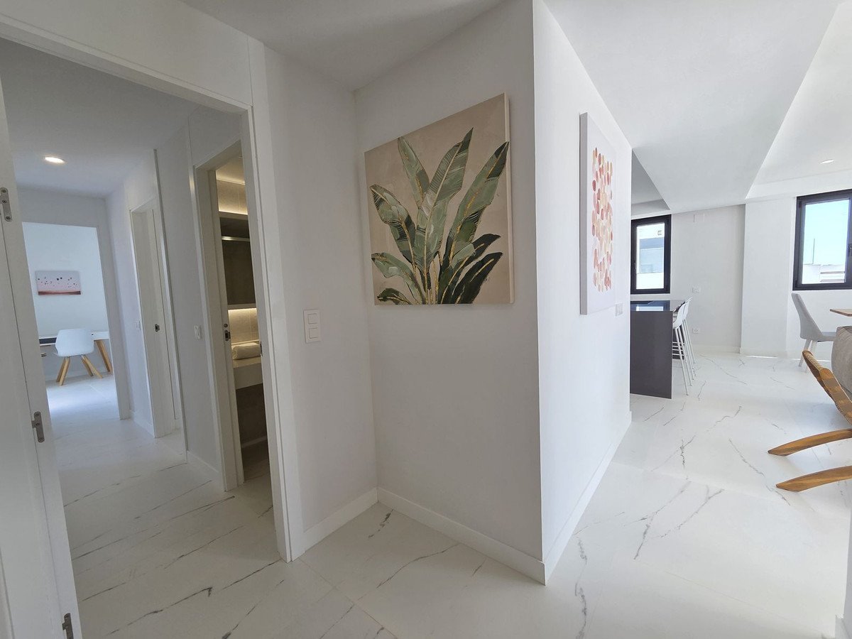 3 Bed Tussenverdieping Appartement in Estepona in Estepona, Appartement