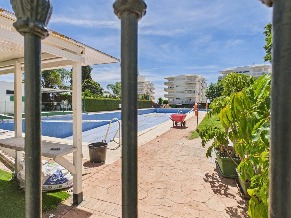 3 Bed Mellanvåningslägenhet in Estepona i Estepona, Lägenhet