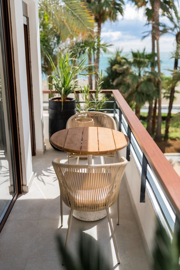 3 Bed شقة في الطابق الأوسط in Estepona في Estepona, شقة