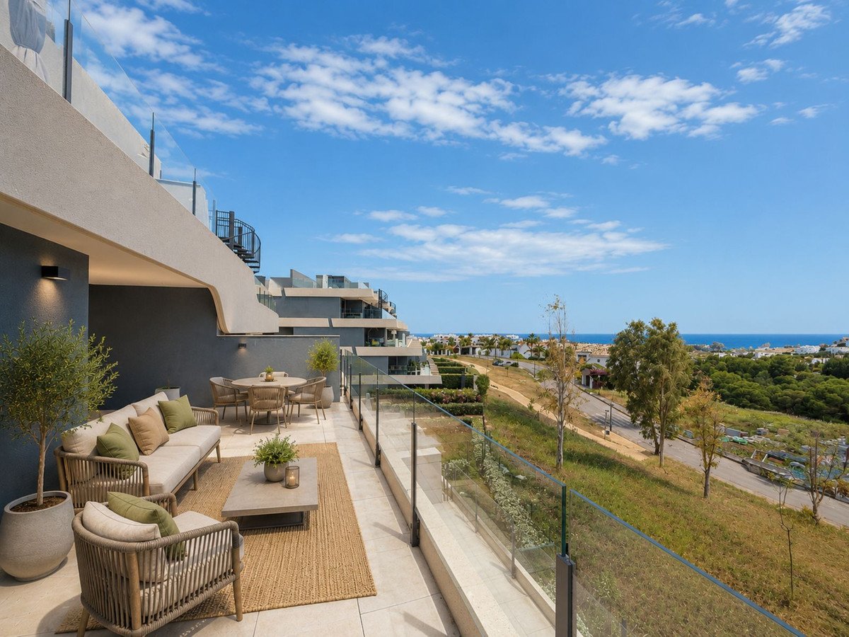 3 Bed Mellanvåningslägenhet in Estepona i Estepona, 