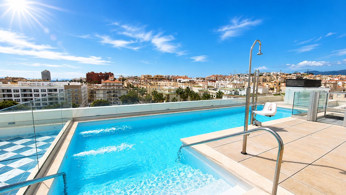 3 Bed Mellanvåningslägenhet in Estepona i Estepona, 