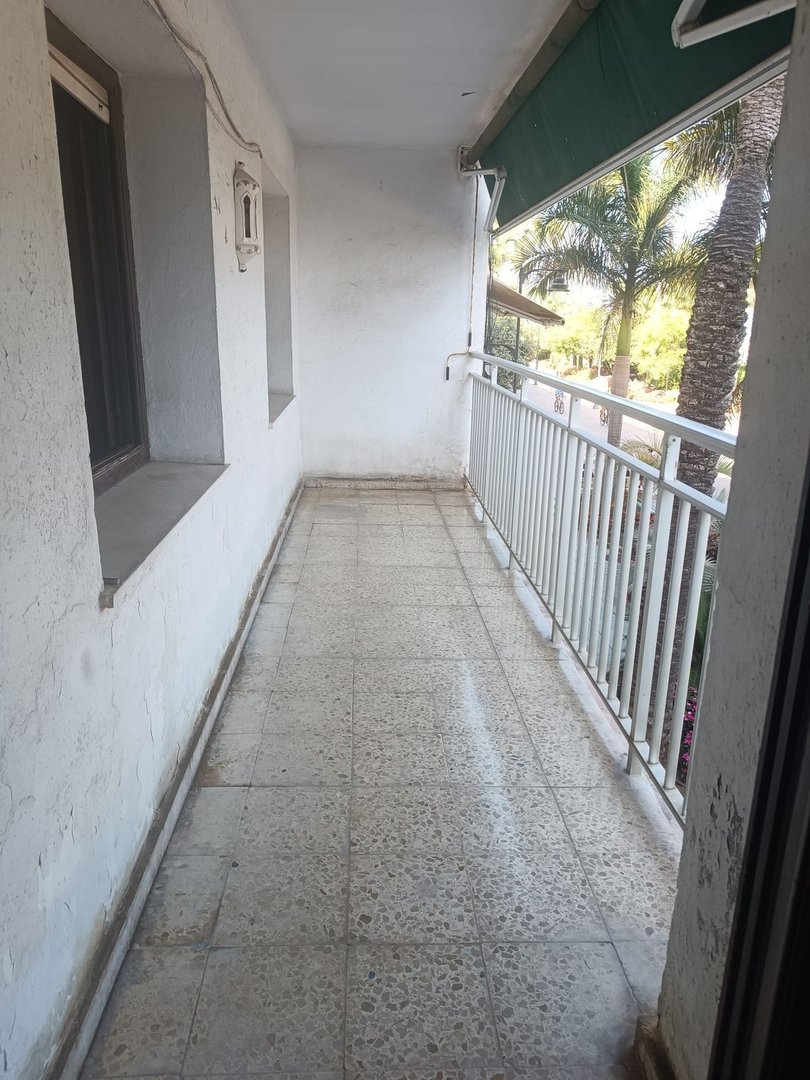 3 Bed شقة في الطابق الأوسط in Estepona في Estepona, شقة