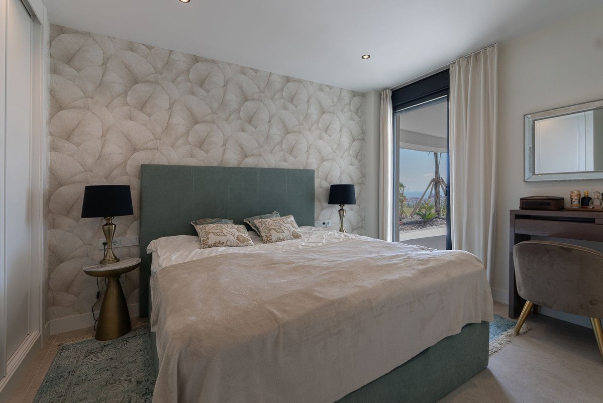 3 Bed Bottenvåningslägenhet in Estepona i Estepona, Lägenhet