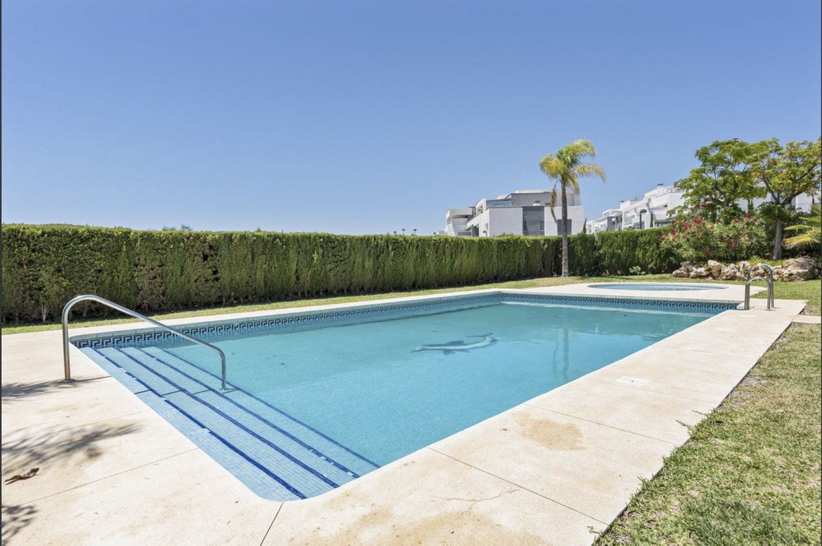 3 Bed Apartament na parterze in Estepona w Estepona, Mieszkanie