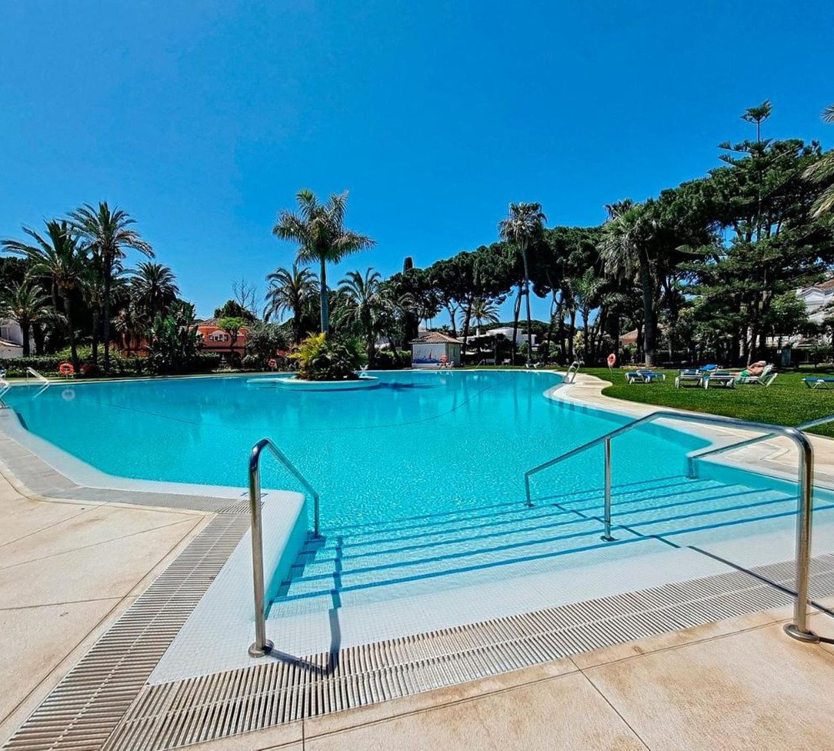 3 Bed Duplex in Estepona in Estepona, Duplex