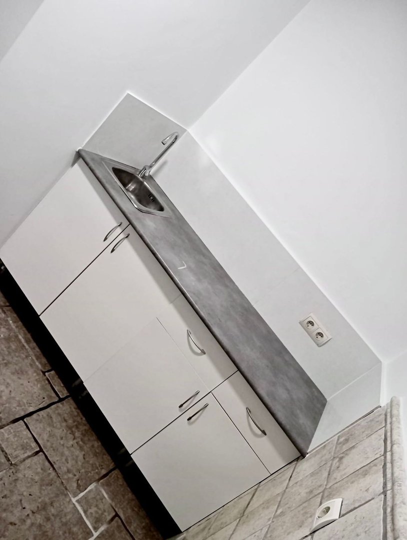 1 Bed Hairdressers in Estepona à Estepona, 