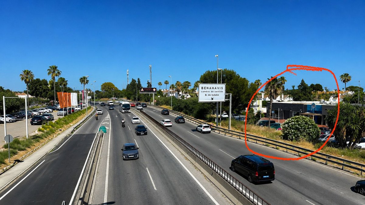 Commercial Premises in Estepona i Estepona, 
