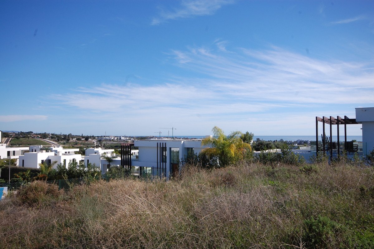 4 Bed New Development in Estepona in Estepona, 