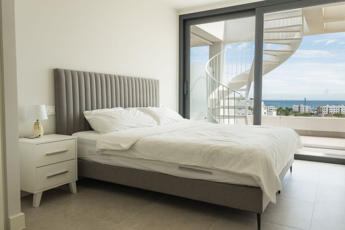 2 Bed Penthouse Duplex in Estepona i Estepona, Parhus Penthouse