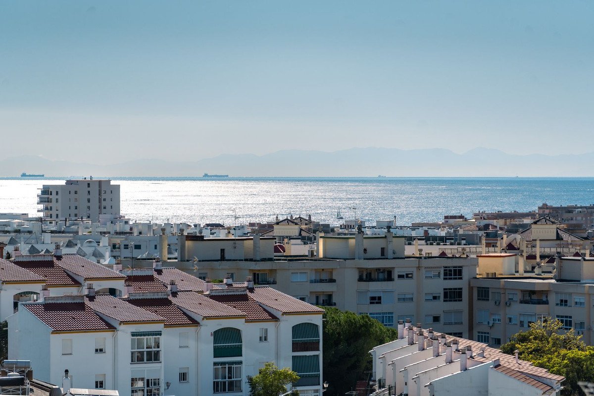 2 Bed Penthouse Duplex in Estepona i Estepona, 