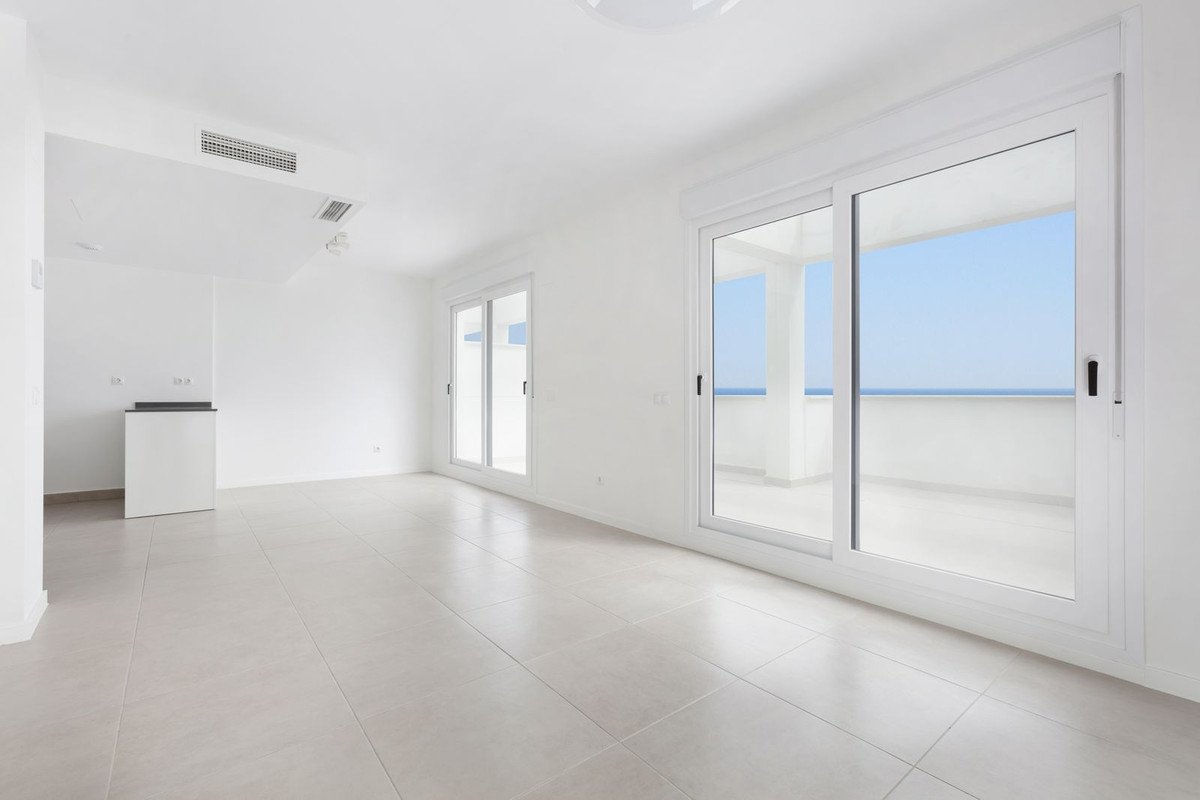2 Bed بنتهاوس in Estepona في Estepona, شقة بنتهاوس