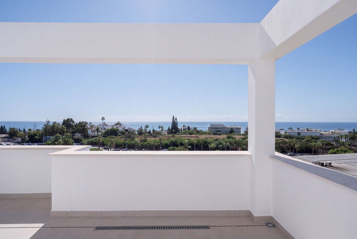 3 Bed Penthouse in Estepona