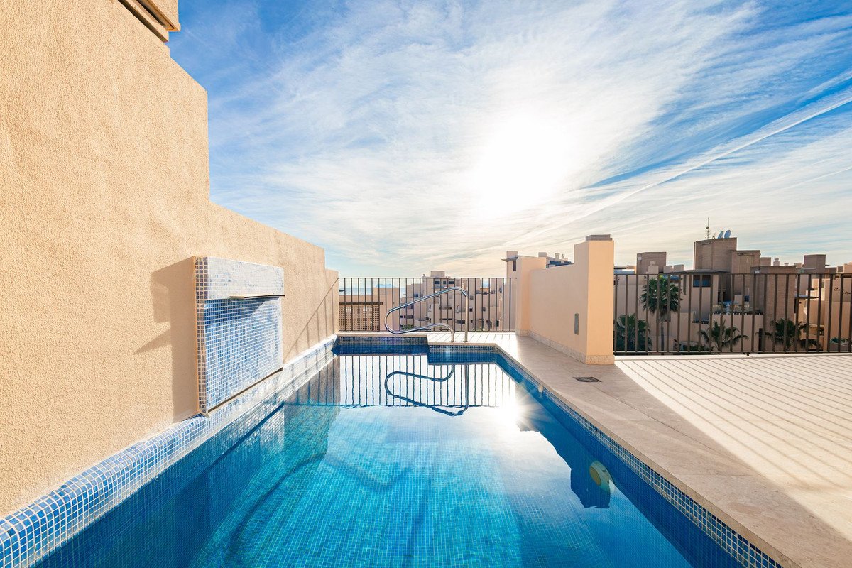 4 Bed بنتهاوس Duplex in Estepona في Estepona, بنتهاوس دوبلكس
