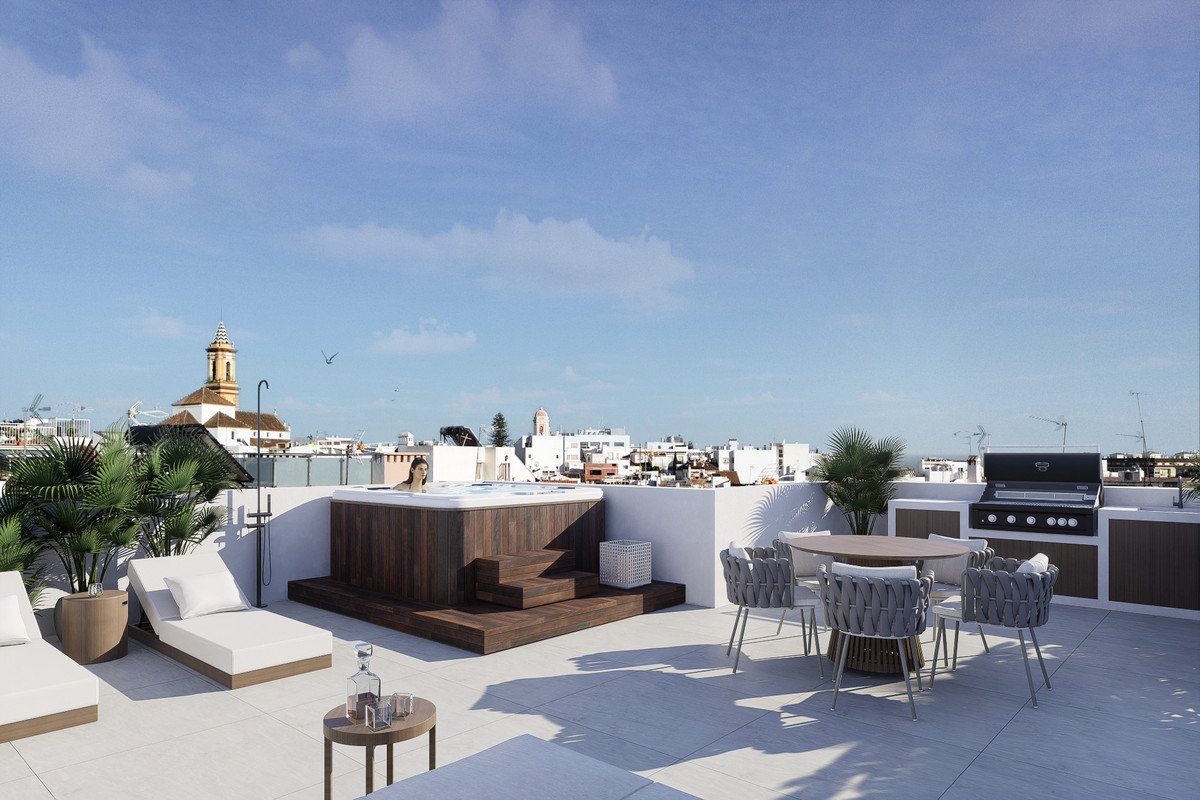 3 Bed Land in Estepona in Estepona, 