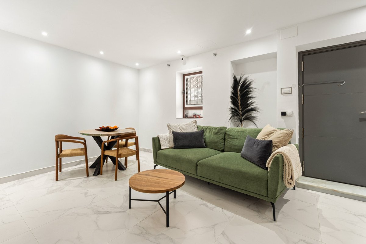 1 Bed Rijtjeshuis in Estepona in Estepona, Rijwoning