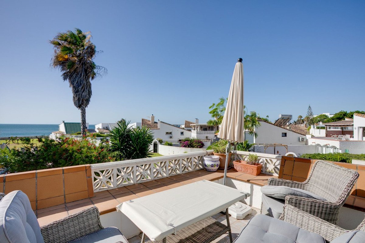 3 Bed Radhus in Estepona i Estepona, 