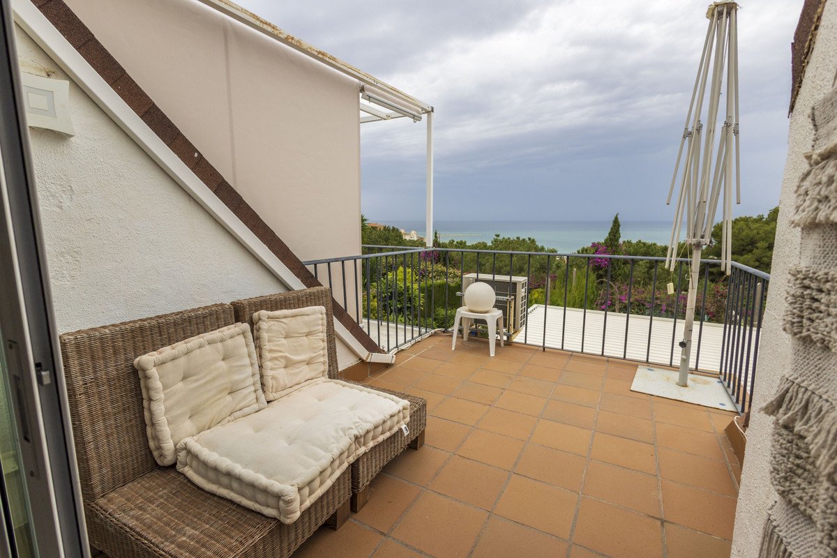 3 Bed Radhus in Estepona i Estepona, 