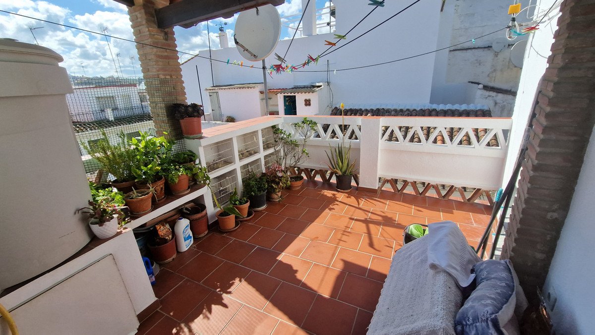 4 Bed Radhus in Estepona i Estepona, 
