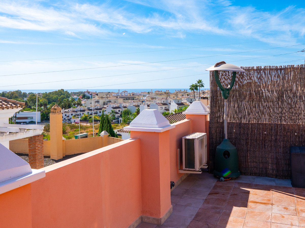 4 Bed Radhus in Estepona i Estepona, Radhus