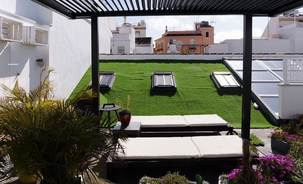 4 Bed بيت مدينة in Estepona في Estepona, 