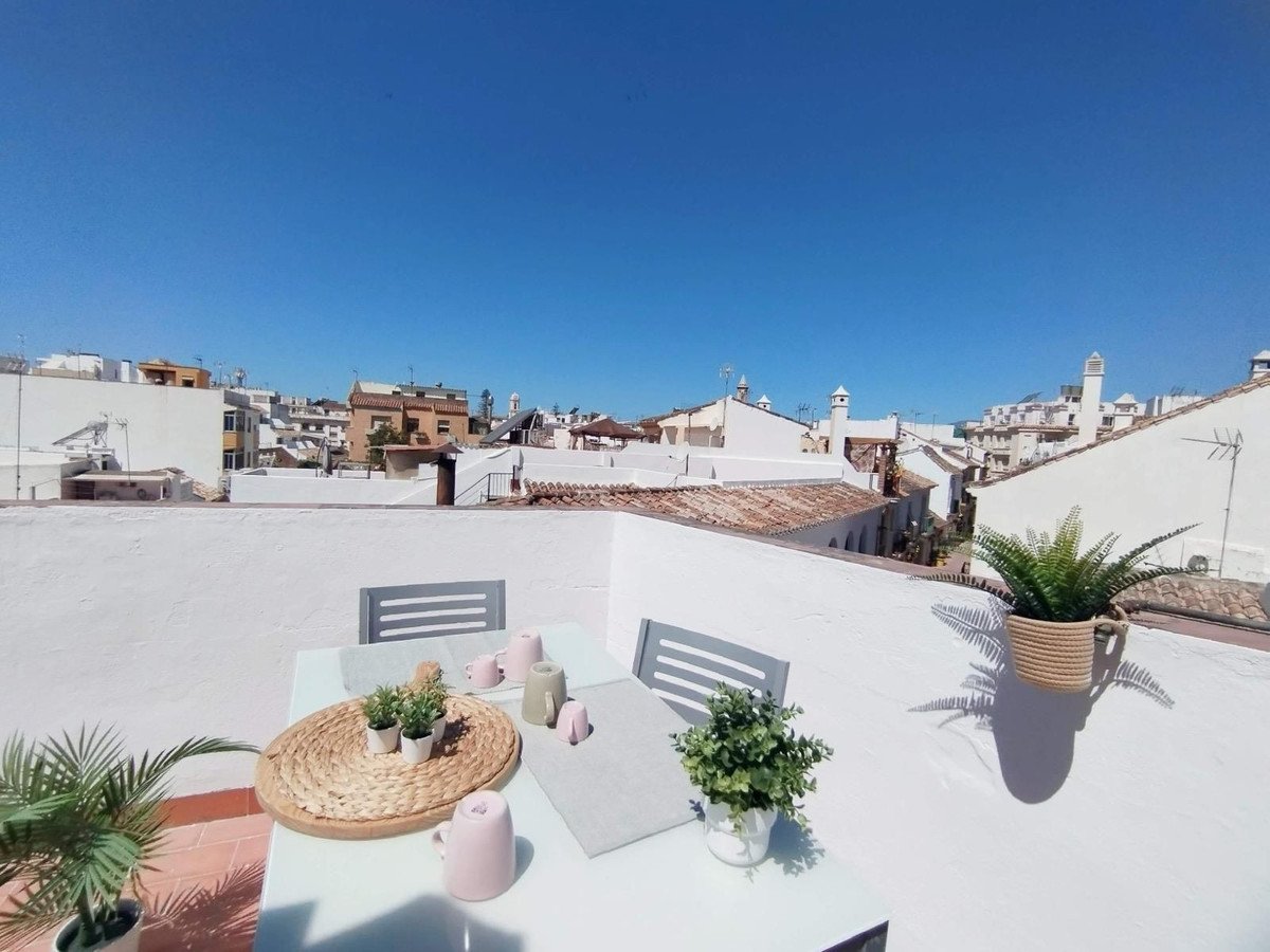 2 Bed Parhus in Estepona i Estepona, Radhus
