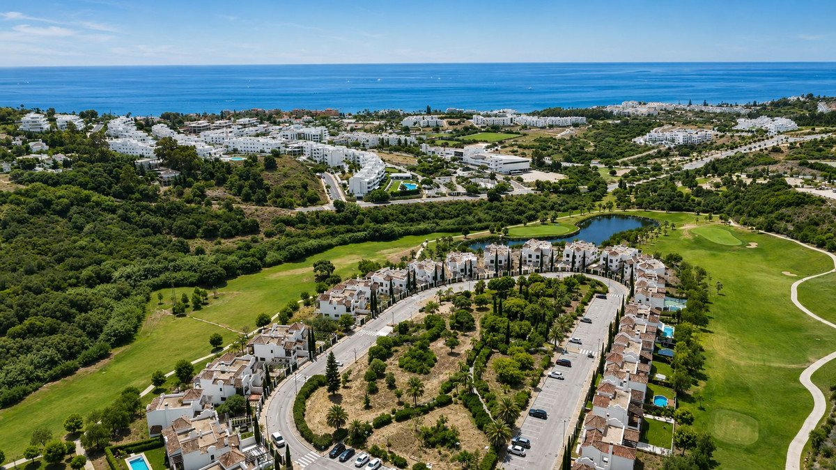 3 Bed Vrijstaande Villa in Estepona in Estepona, Vrijstaande Villa