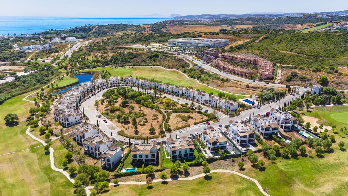 3 Bed فيلا مستقلة in Estepona في Estepona, 