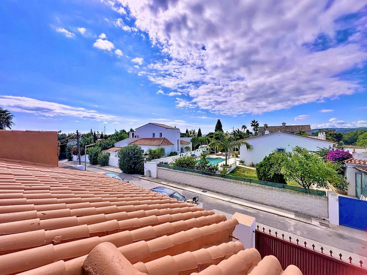 3 Bed Fristående villa in Estepona