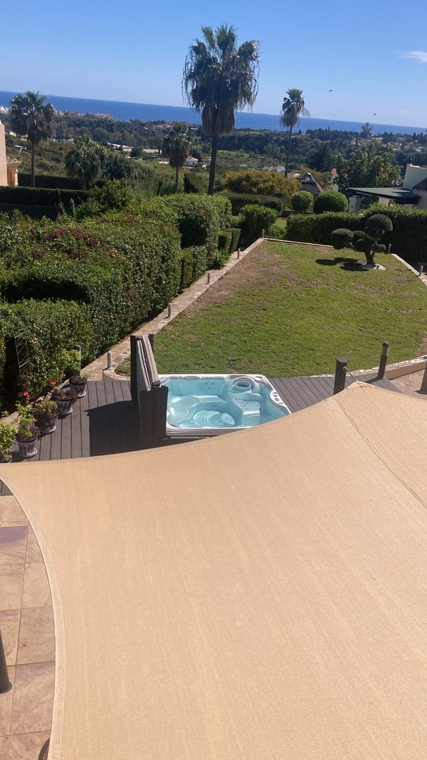 6 Bed Fristående villa in Estepona i Estepona, 