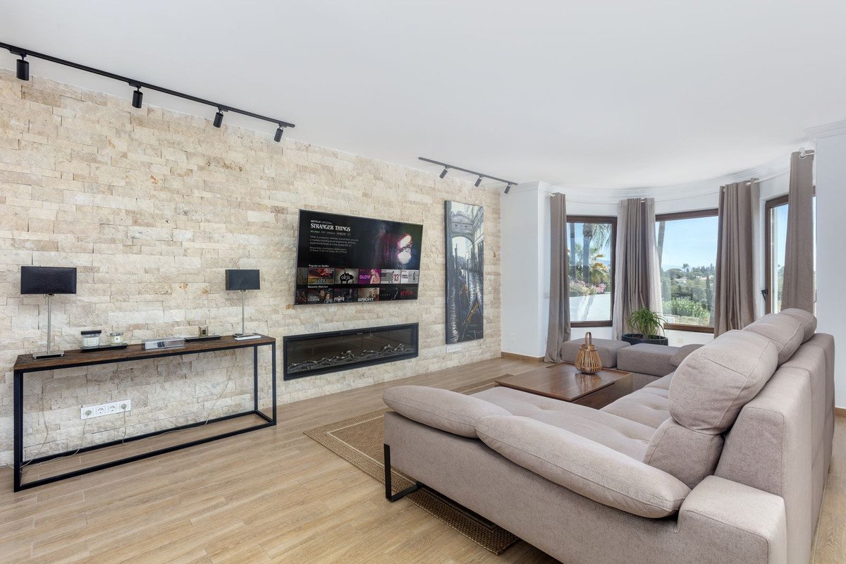 6 Bed فيلا مستقلة in Estepona في Estepona, فيلا منفصلة